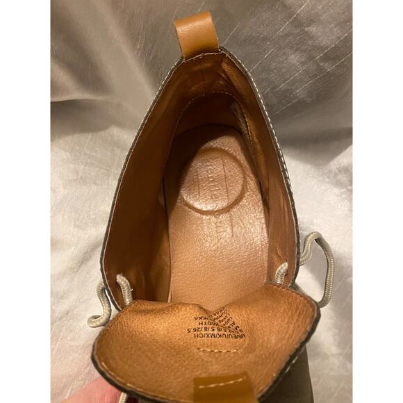 GENTLE SOULS Taupe Gray Brown Kenneth Cole Albert Chukka Mens 9.5 Ankle Boots - Picture 7 of 7